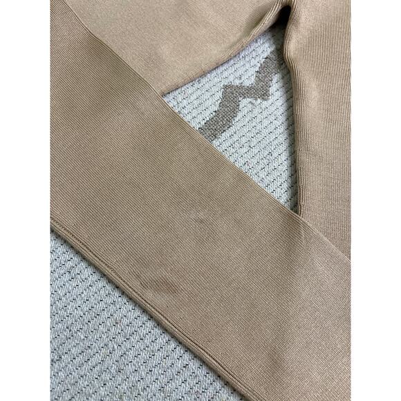 Neiman Marcus exclusive silk spandex blend turtleneck sweater, size medium - Picture 6 of 8